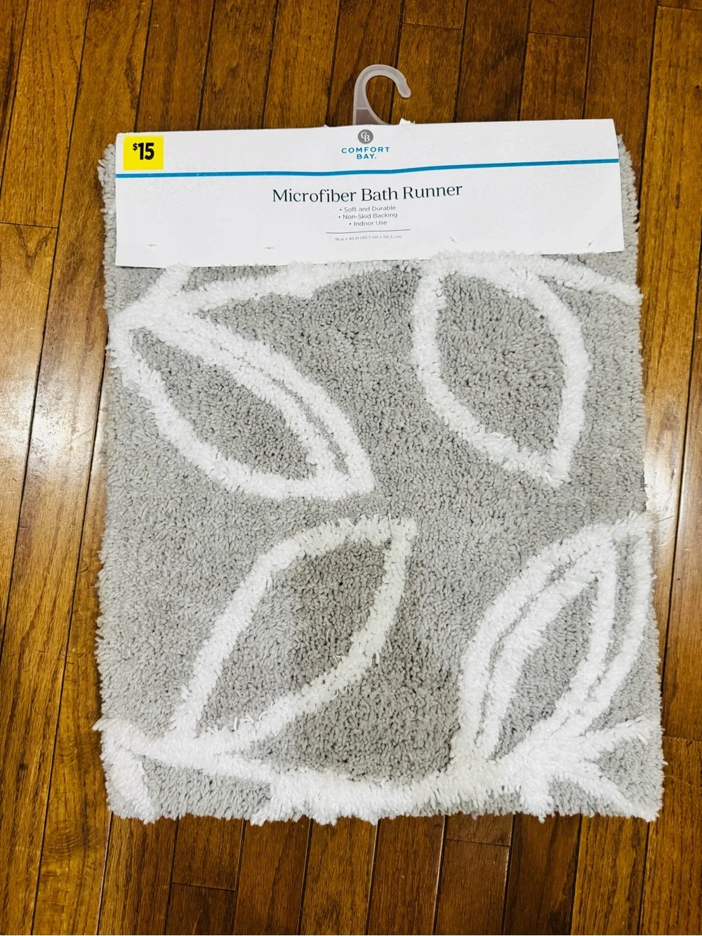 Comfort Bay Gray and White Leaf Microfiber Bath Runner 18x45